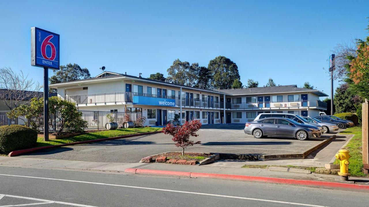 Motel 6-Arcata, Ca Cal Poly Humboldt Eksteriør billede